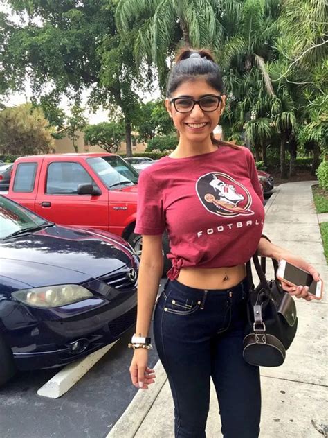 sexy boobs mia khalifa|Mia Khalifa Tits Porn Videos 